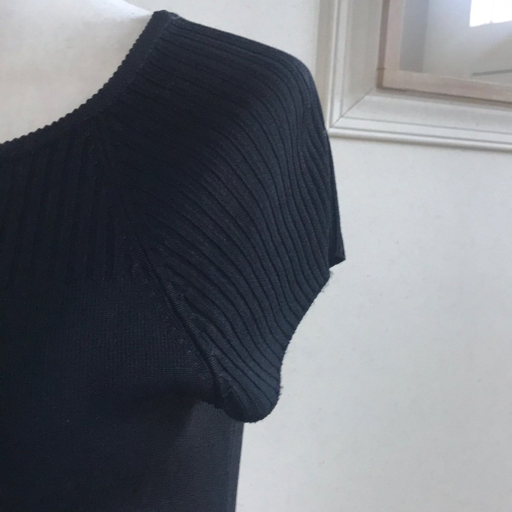 Black designer viscose top - Picture 4 of 9
